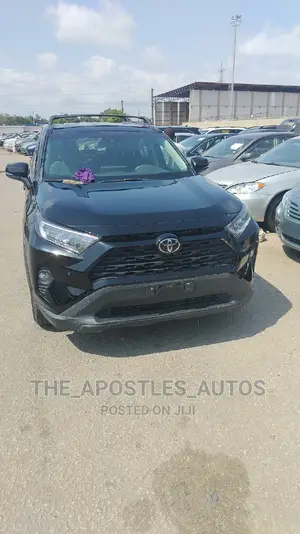 Toyota RAV4 XLE AWD 2020 Black