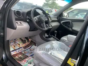 Toyota RAV4 2.5 Limited 2012 Blue