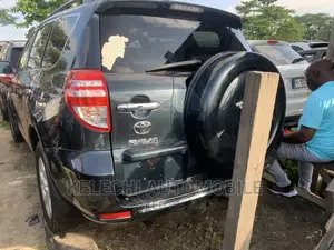 Toyota RAV4 2.5 Limited 2012 Blue