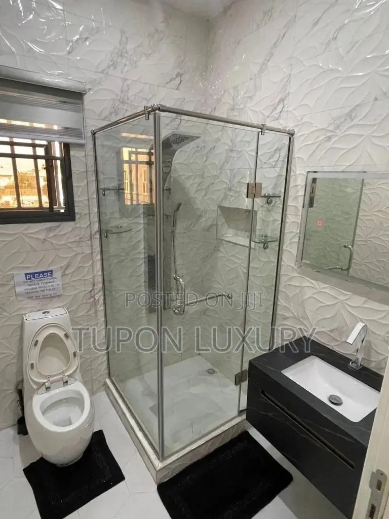 4 Bedroom Waterfront Apattmsnt