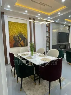 4 Bedroom Waterfront Apattmsnt