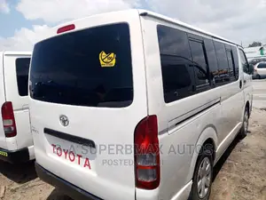 Toyota HiAce 2008 White