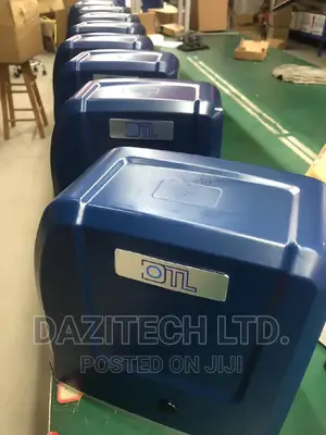Gate Automation Dc900 Opener With Solar Panel and Battery