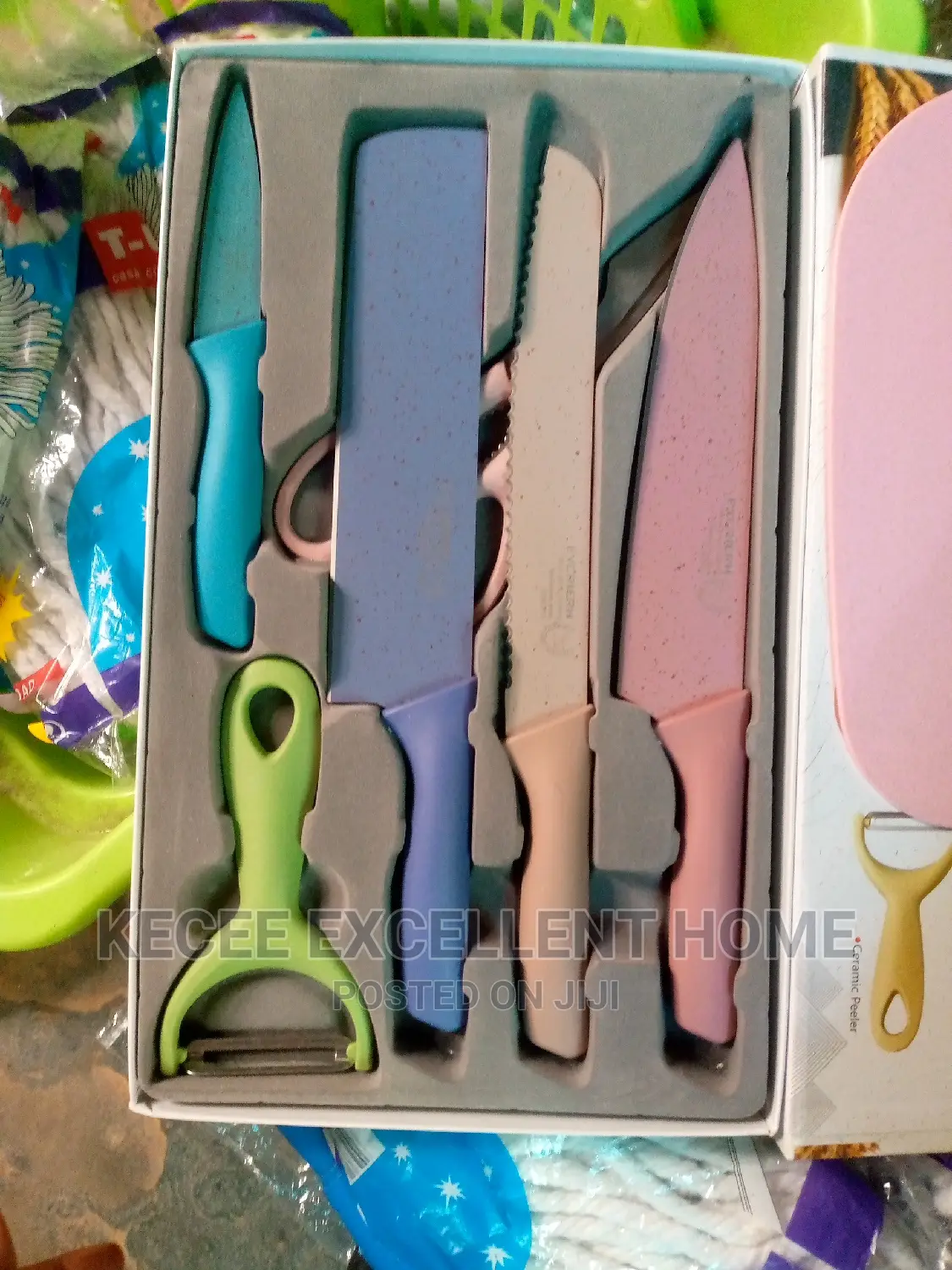 Kitchen Knife Set With Cutting Board