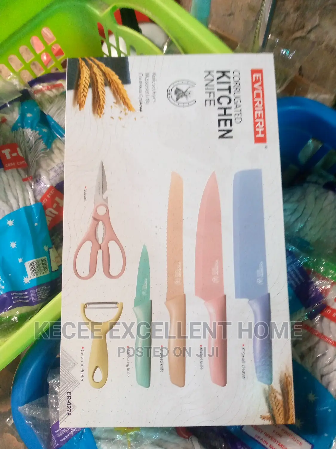 Kitchen Knife Set With Cutting Board