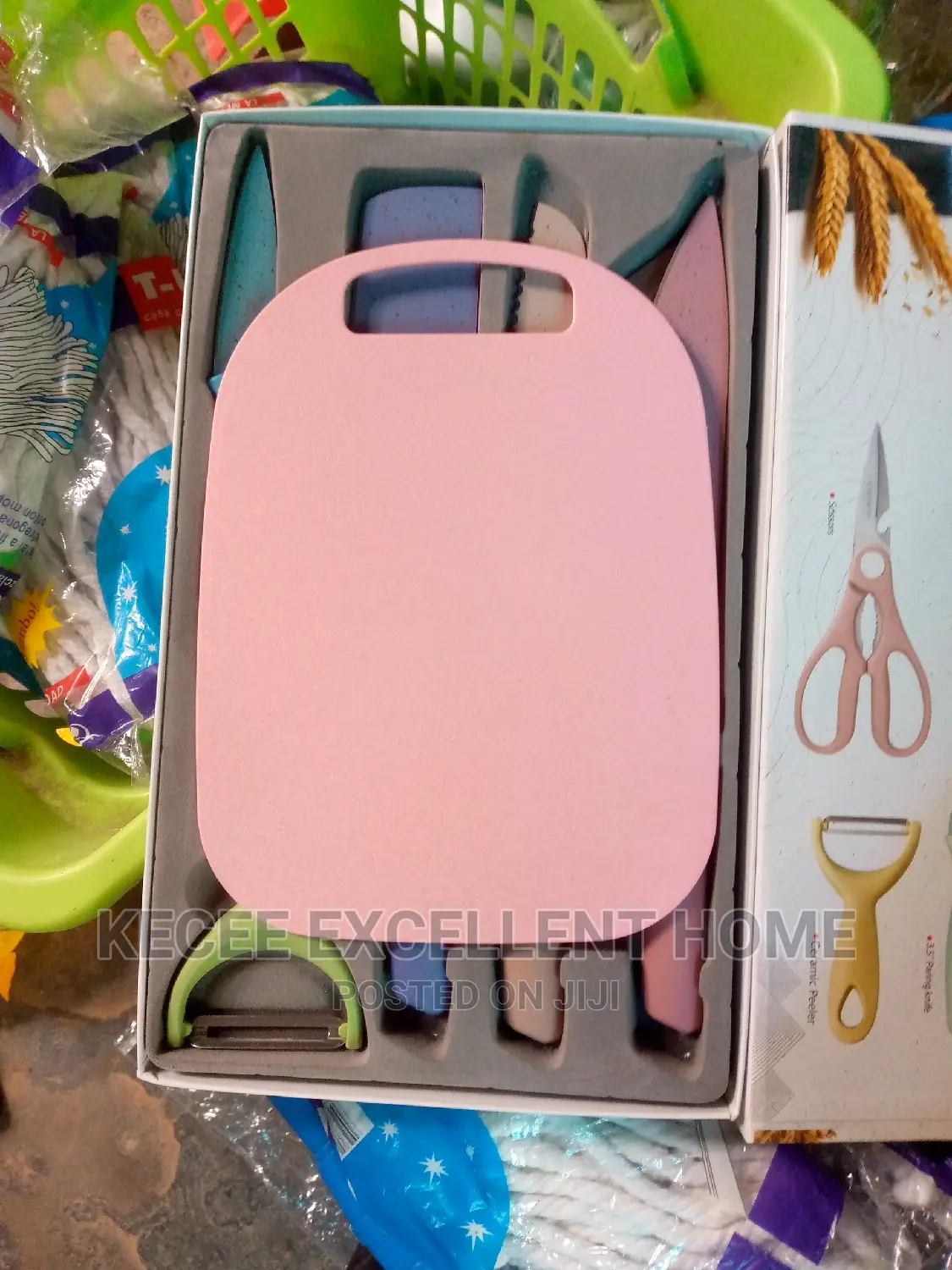 Kitchen Knife Set With Cutting Board