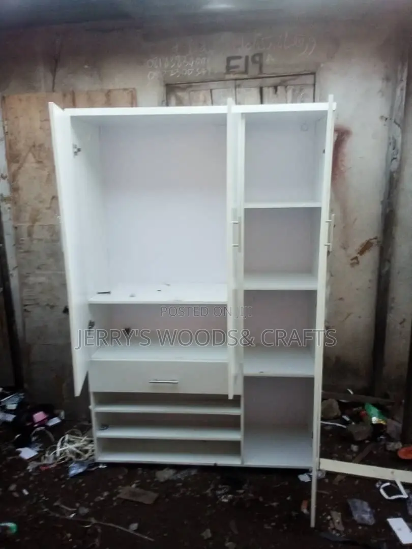 4ft by 6 White Wardrobe