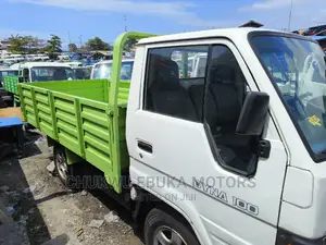 Toyota Dyna 100
