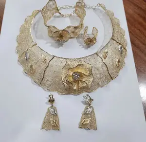 Pure Gold 750 Italy 18karat Earrings And Necklace Full Sets