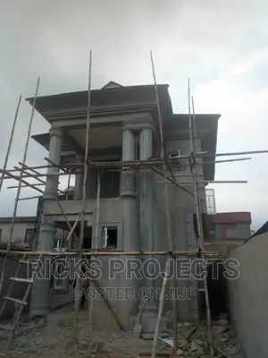 Structural Engineers and Builders