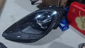 2020 Porsche Cayenne Headlights