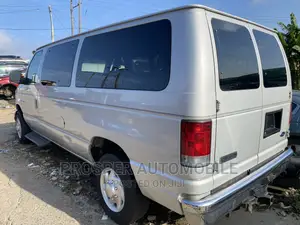 Ford E350 2006 Silver