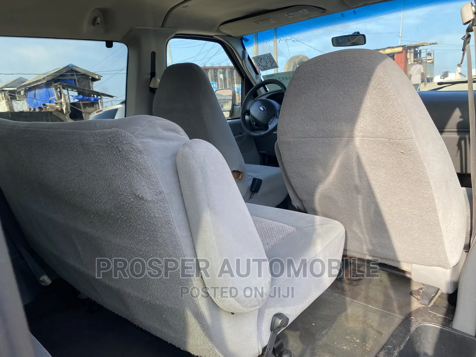 Ford E350 2006 Silver