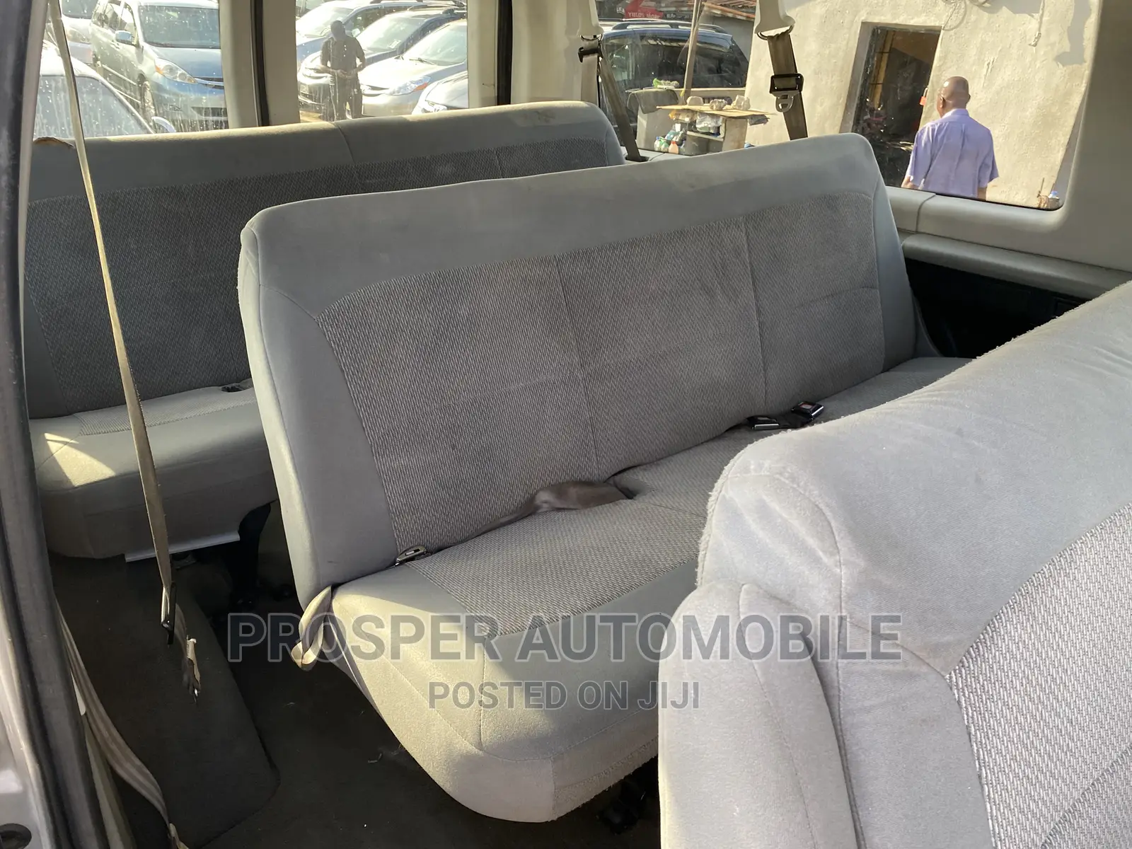 Ford E350 2006 Silver