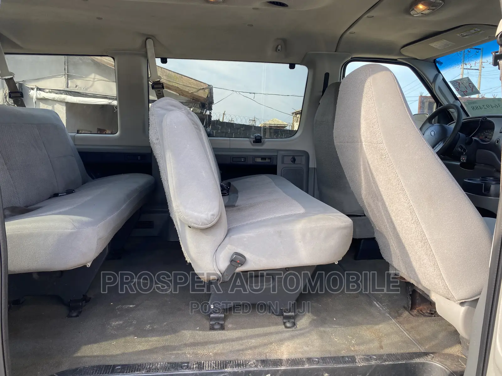 Ford E350 2006 Silver