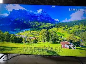 Samsung Crystal HD 82 Inches Tv