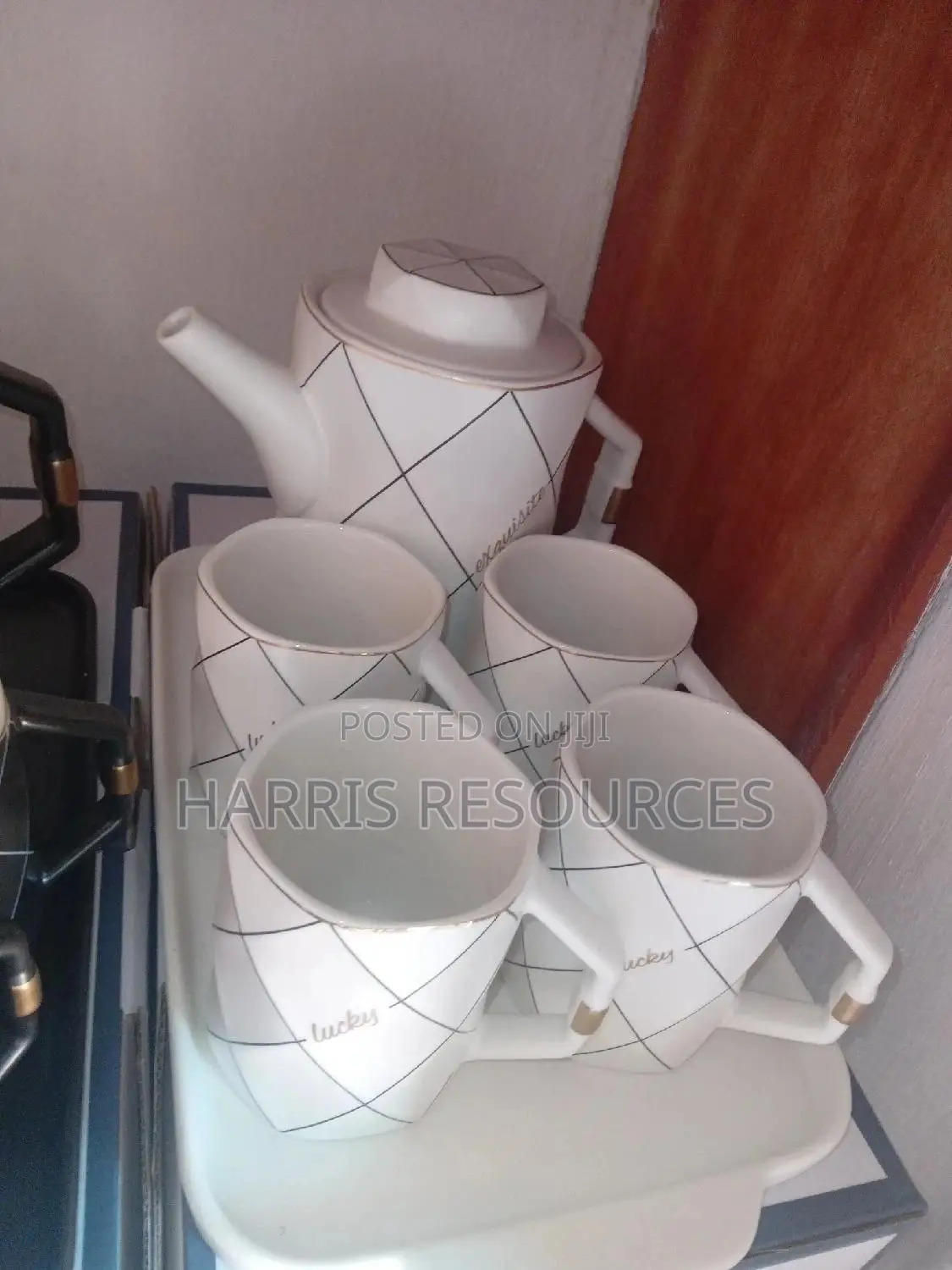 Tea Dinner Set With Jug - Glassware