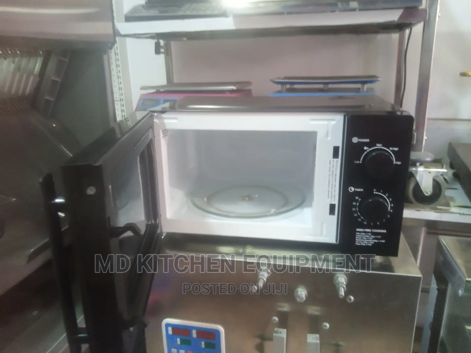Commercial Microwave Oven
