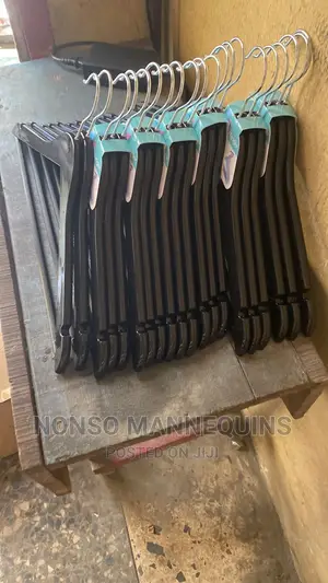 Imported Black Hangers For Clothes Display