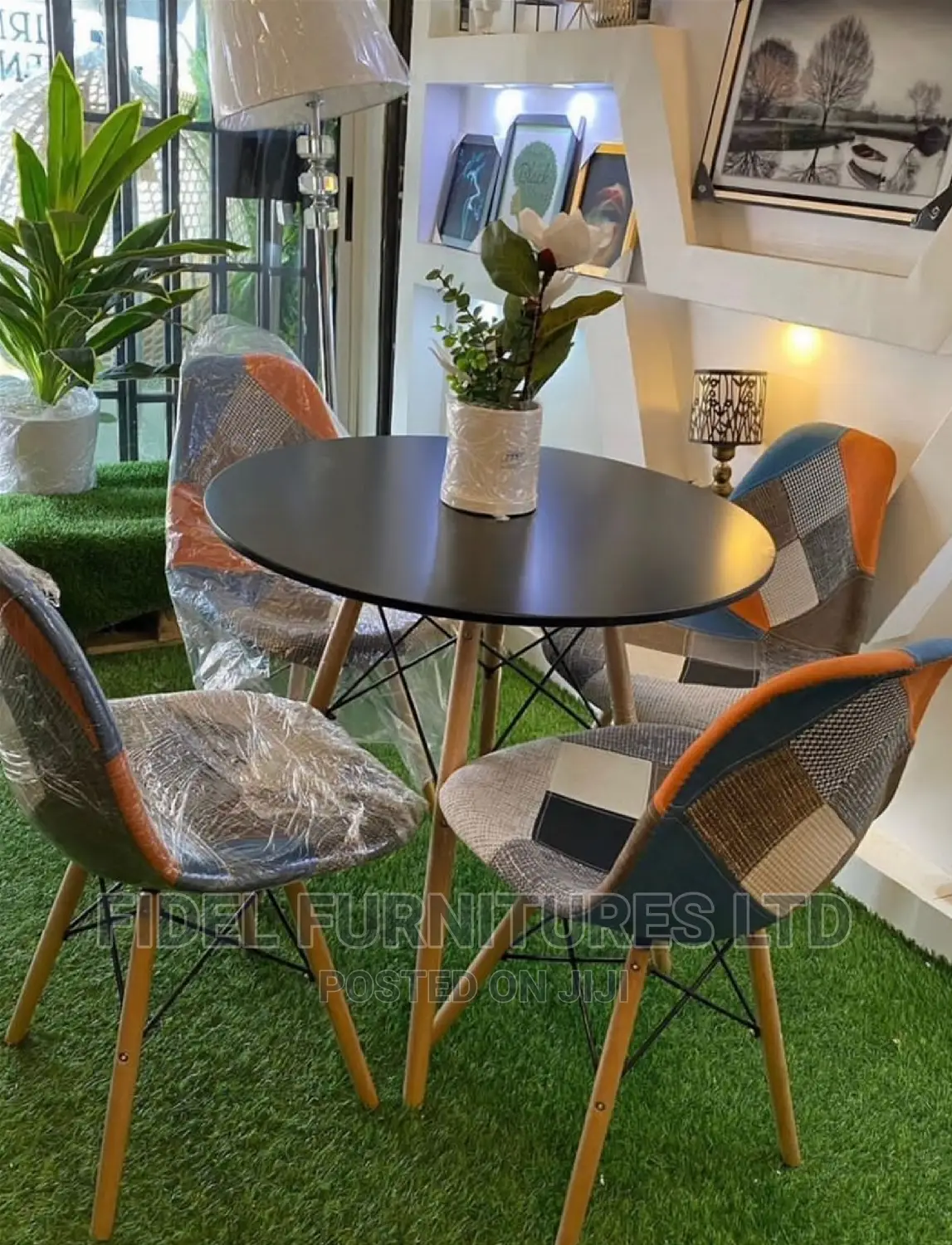 Exotic Quality Modern Bar /Dining Set