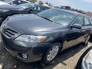 Toyota Camry 2011 Gray