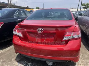 Toyota Camry 2010 Red