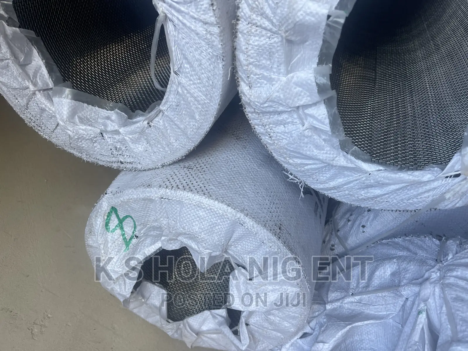 8 Mesh . Mesh Wire