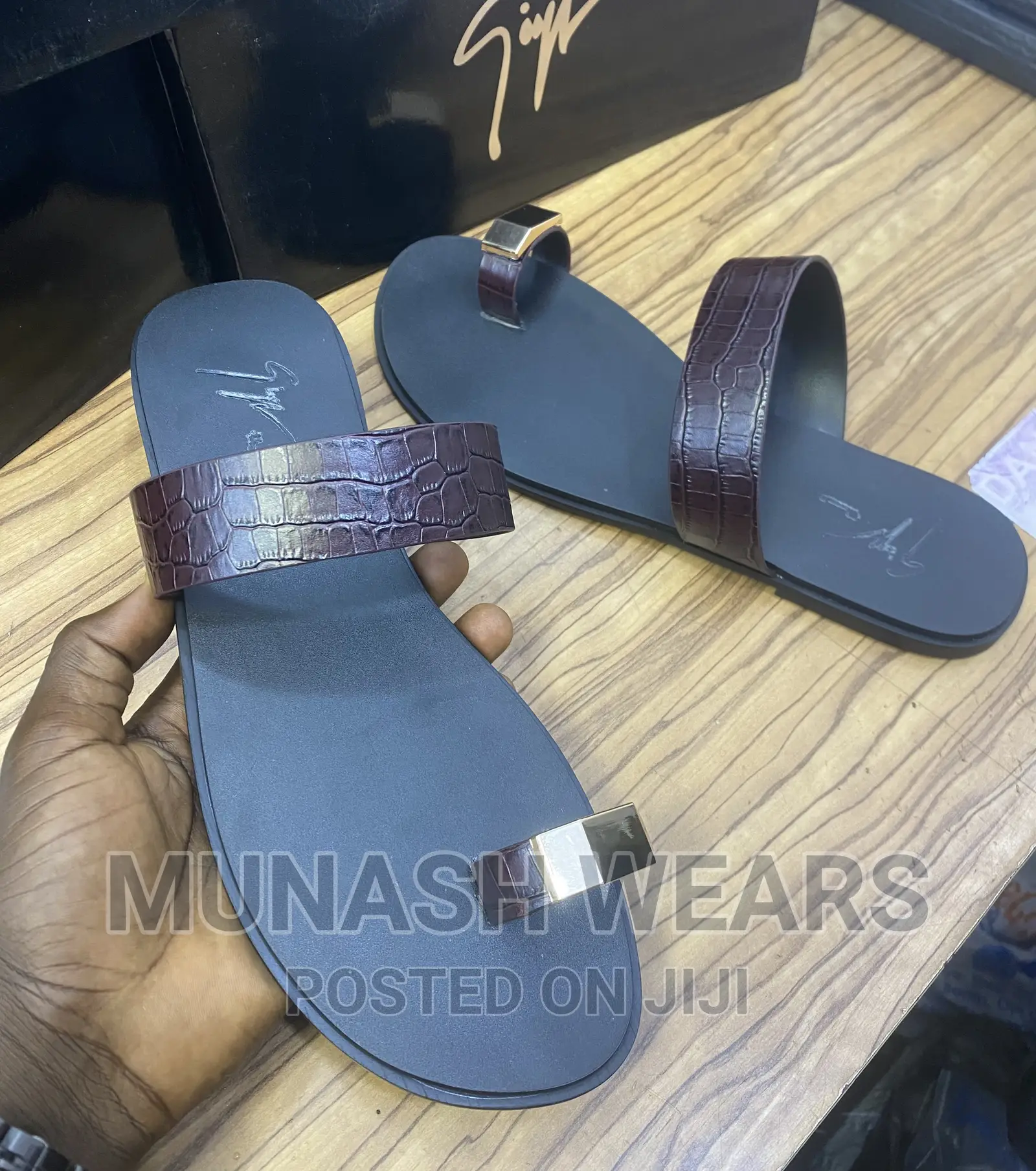Gucci Leather Slipers Collection