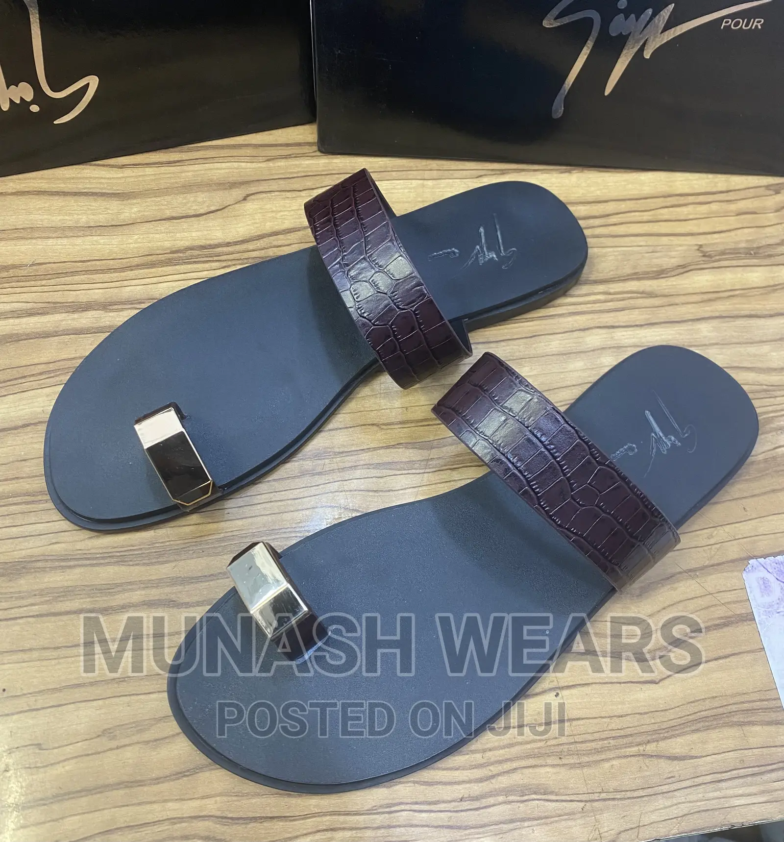 Gucci Leather Slipers Collection