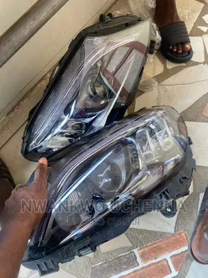 Headlamp C300 2020 LED Original