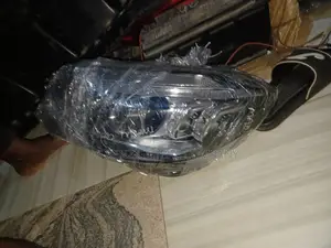 Headlamp C300 2020 LED Original Tokunbo