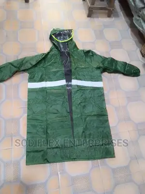 Polyester Gown With Reflective Raincoat