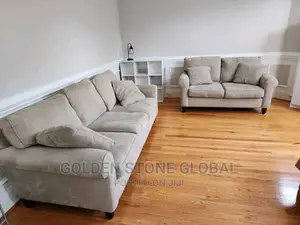 High Quality Complete Set Home Sofa Couch.