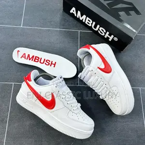 Original Luxury Outfit Nike Sneakers Available in Store