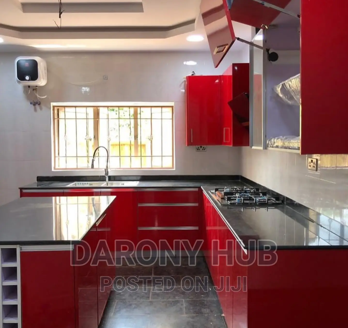 Modern L- Kitchen Layout With Dynamic Island