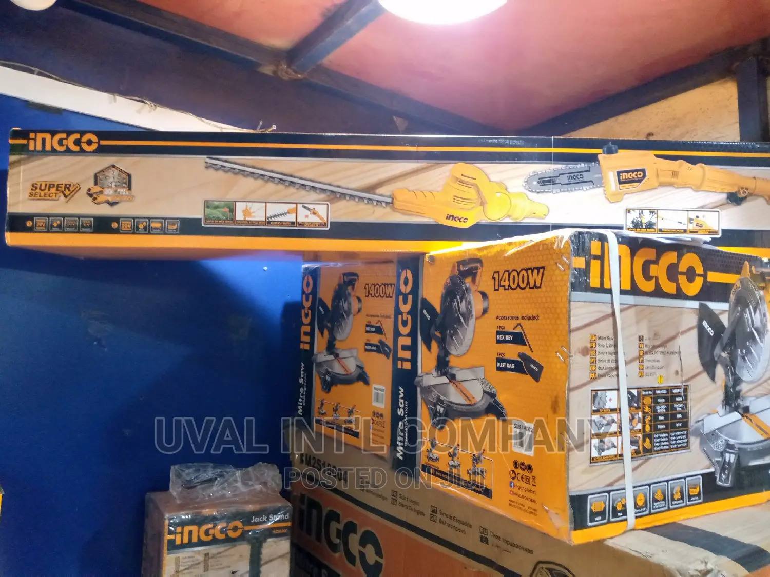 Ingco Lithium-Ion Pole Saw Wit Pole Hedge Trimmer