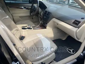 Mercedes-Benz C300 2010 Black