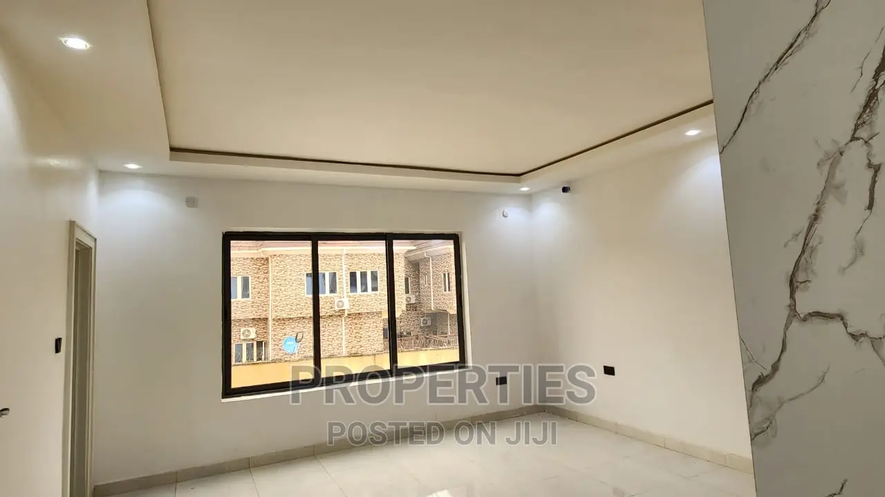 5bdrm Duplex in Asokoro for rent