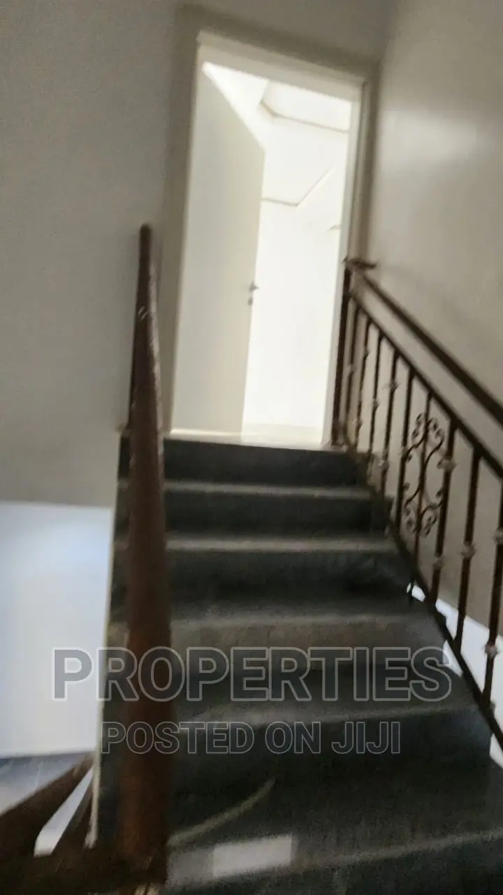 5bdrm Duplex in Asokoro for rent