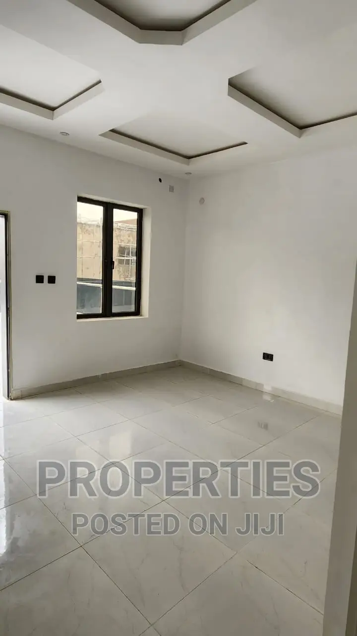 5bdrm Duplex in Asokoro for rent