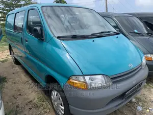 Toyota HiAce 1999 Blue