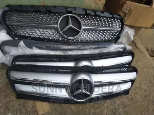 GLA Front Bumper Grill