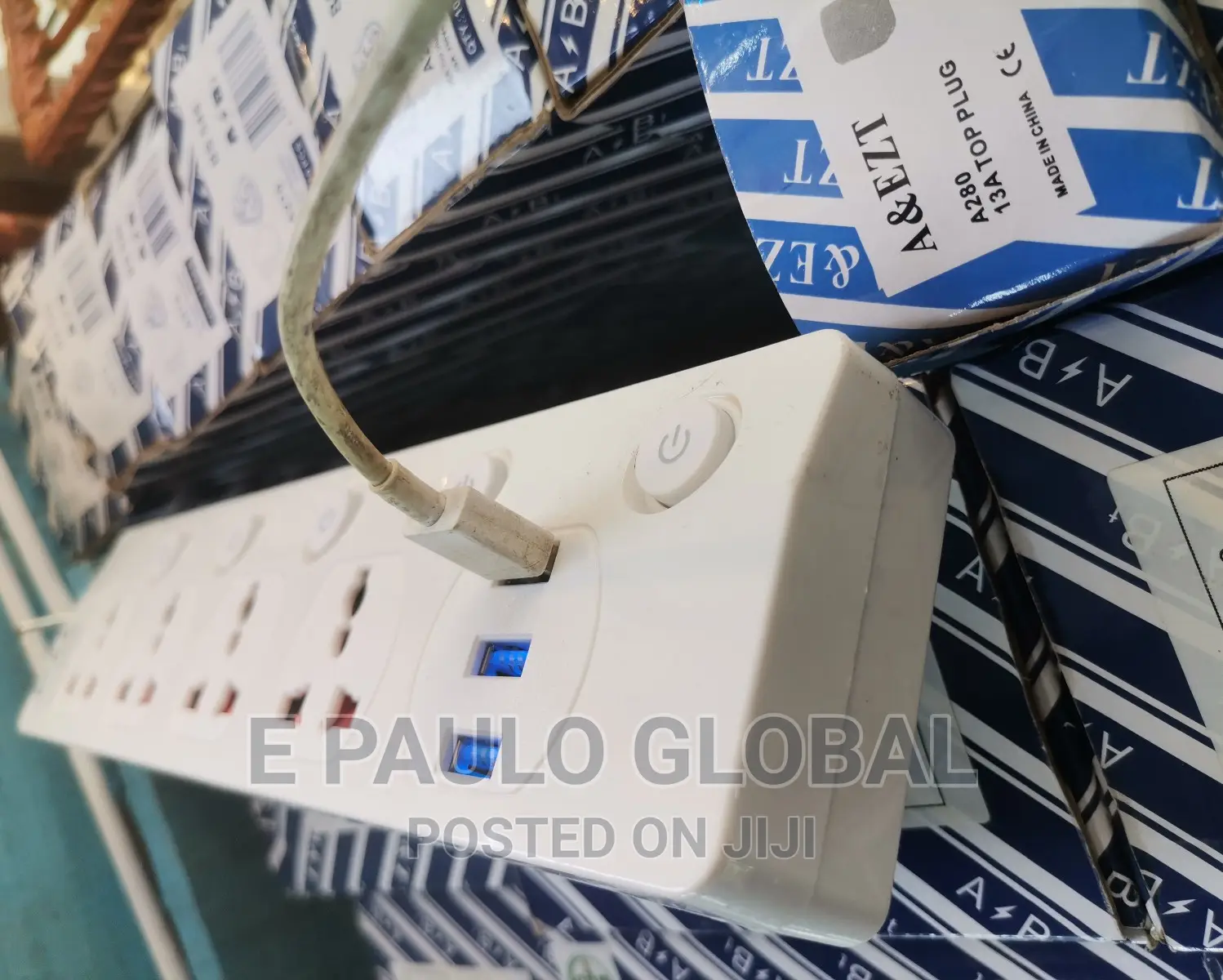 4ways Extension Socket With 3 USB POT