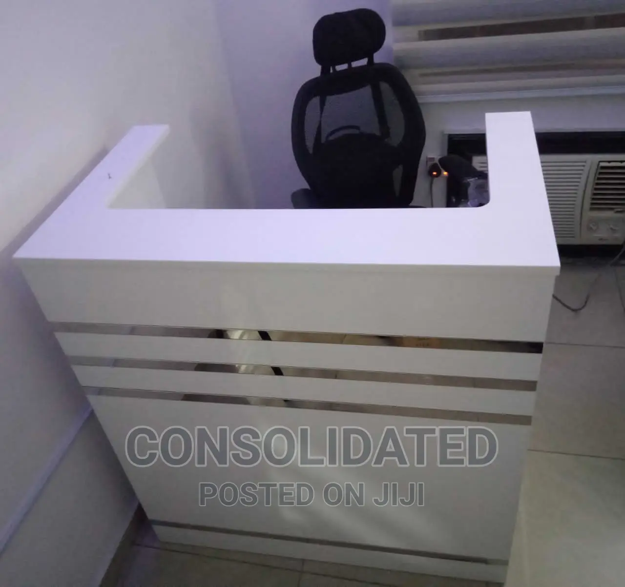 Office Receptionist Table