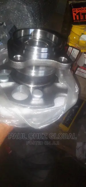 Front Hurb Toyota Venza 010