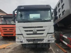 Brand New Howo 400 Trailer Head