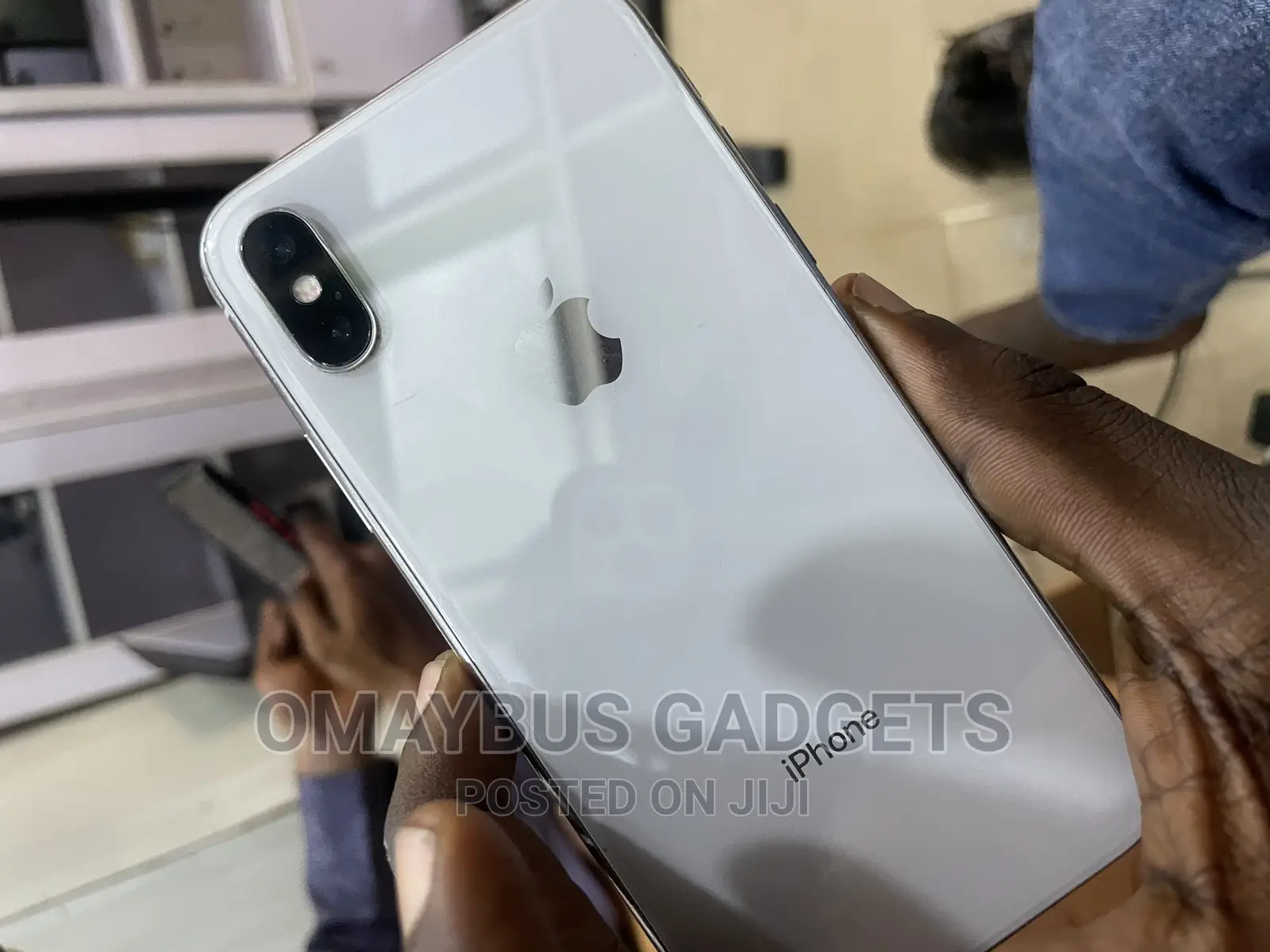 Apple iPhone X 64 GB White