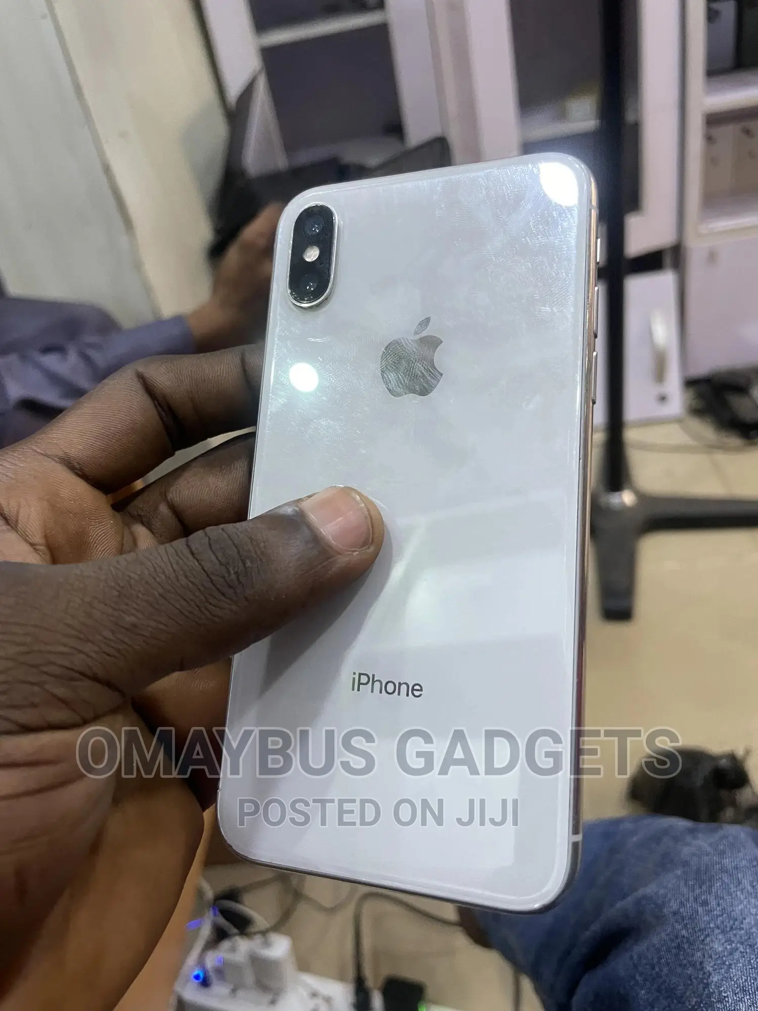 Apple iPhone X 64 GB White