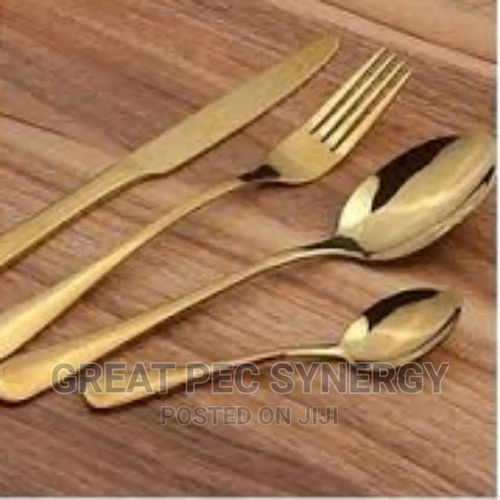 Golden Briefcase Cutlery Set