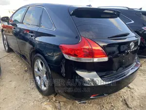 Toyota Venza V6 AWD 2010 Silver